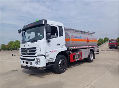Dongfeng Jincheng 13.4キュービックオイルタンカー